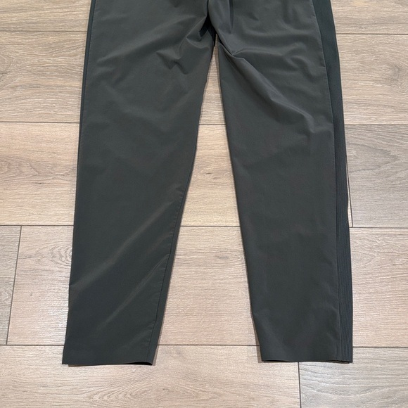 ATHLETA Mountain Olive Brooklyn Mid Rise Ankle Travel Leisure Pants Bottoms 0T - Picture 7 of 10